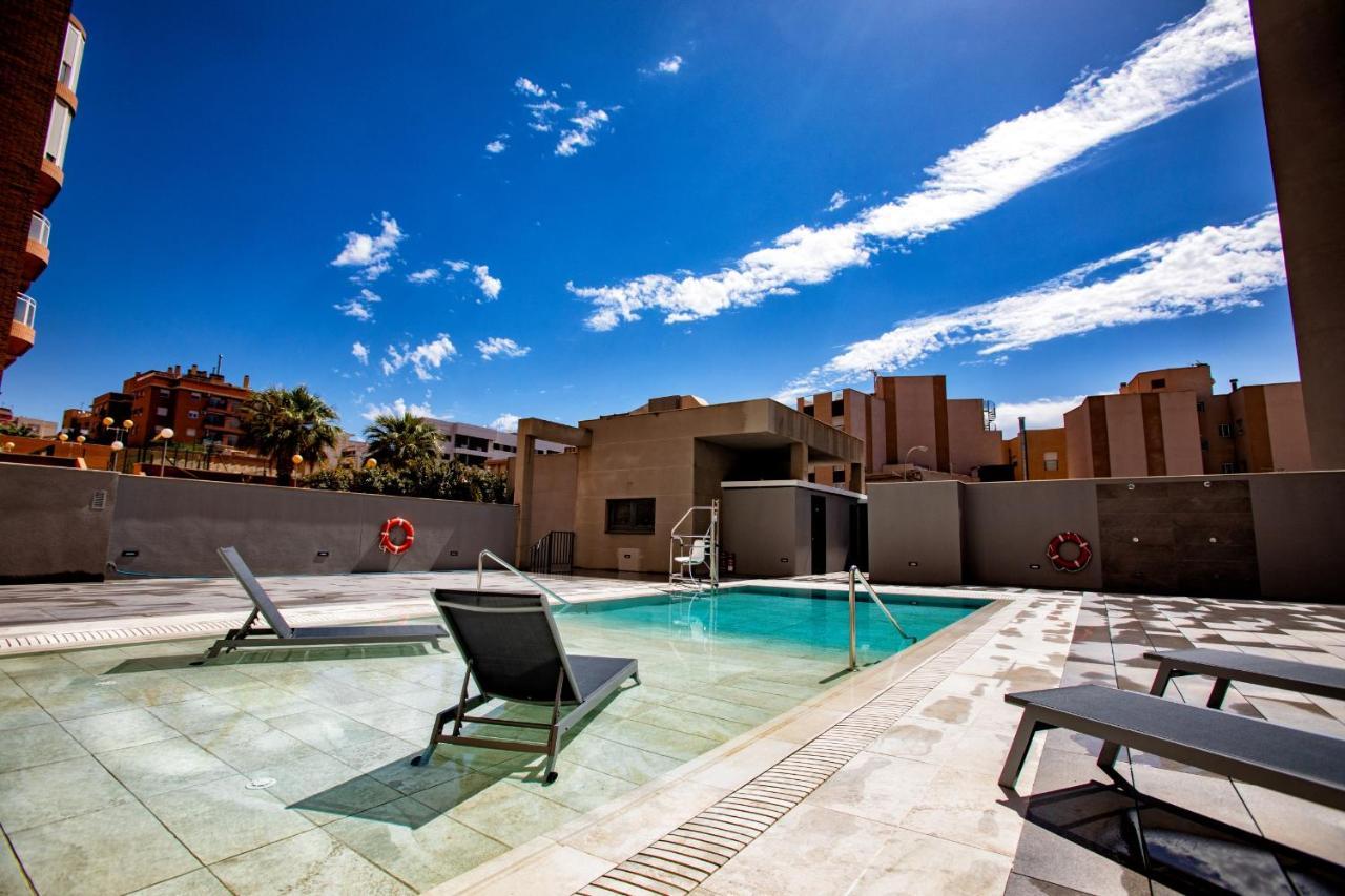 Vértice Indalo Almería Exterior foto